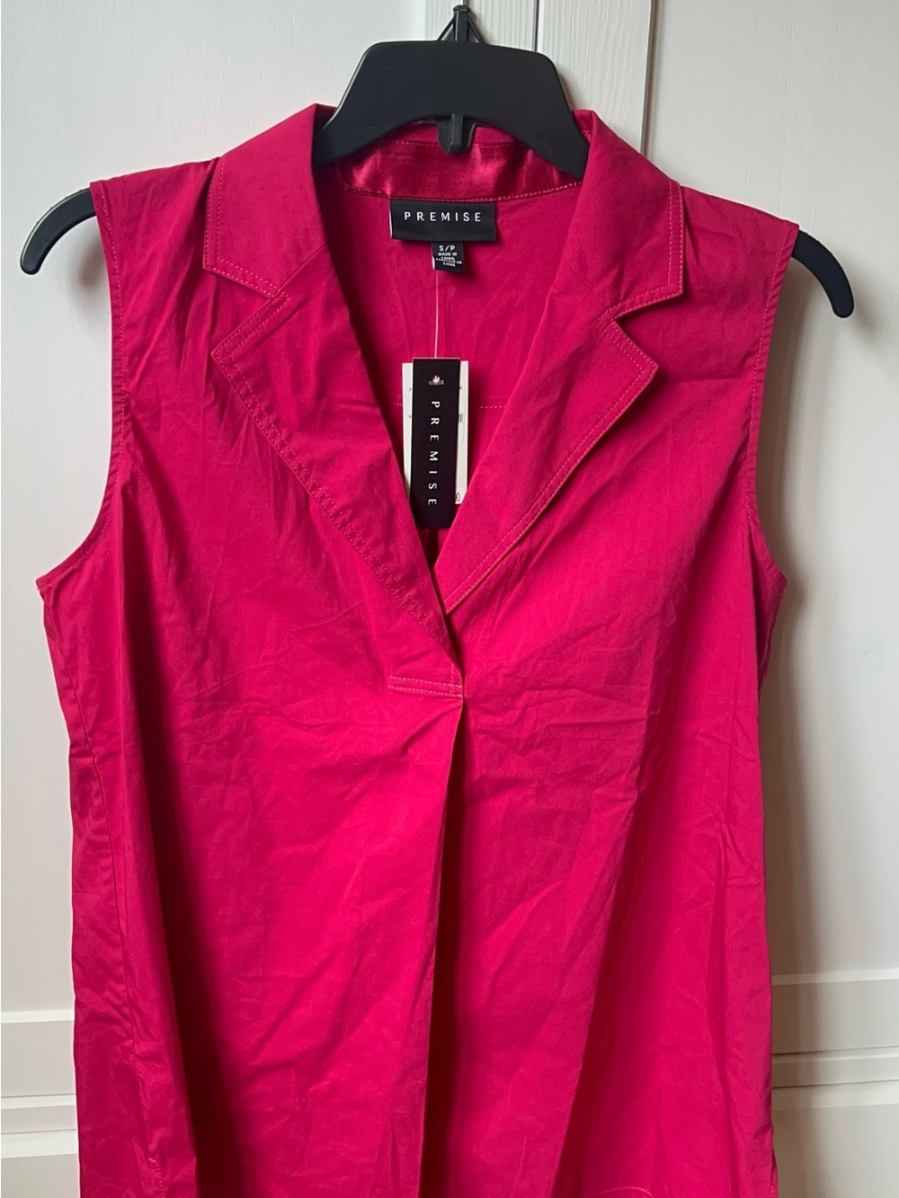Premise Sleeveless Notch Collar Camisole - Hot Pink